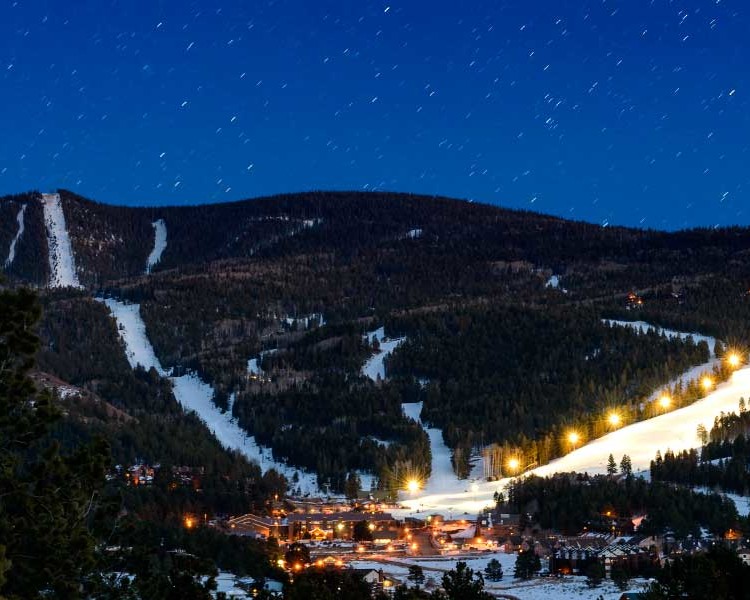 night-skiing-at-angel-fire-resort