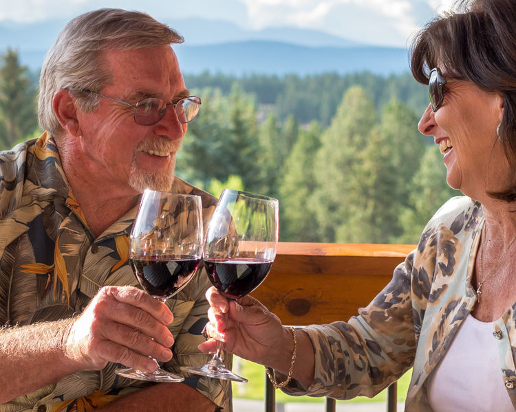 couple-wine-patio